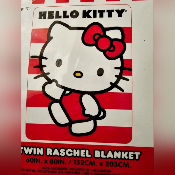 HELLO KITTY TWIN SIZE BLANKET - Picture 2 of 3